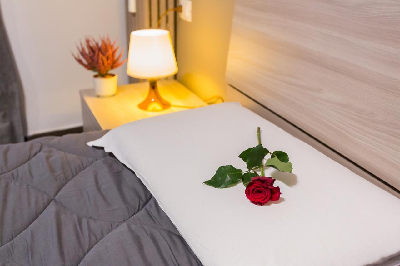Hh Hermoso Housing Alessandria Eksteriør bilde